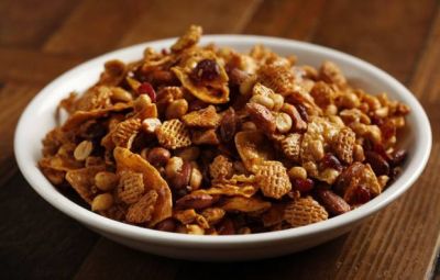 Bite Me! Snack Mix - Christmas