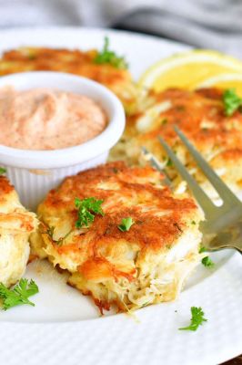 Maryland Style Crab Cakes with Remoulade Sauce - Christmas