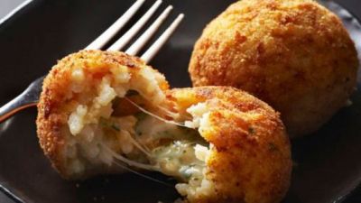 Arancini Di Roso (Risotto Balls)