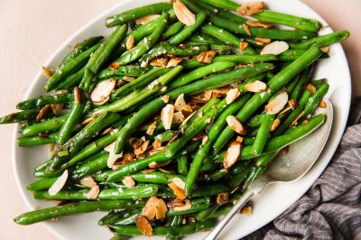 Green Bean Almondine ​(Serves 10)