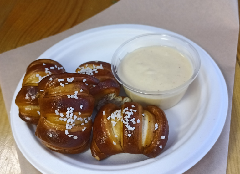 Pretzel Bites & Gouda Cheese Sauce