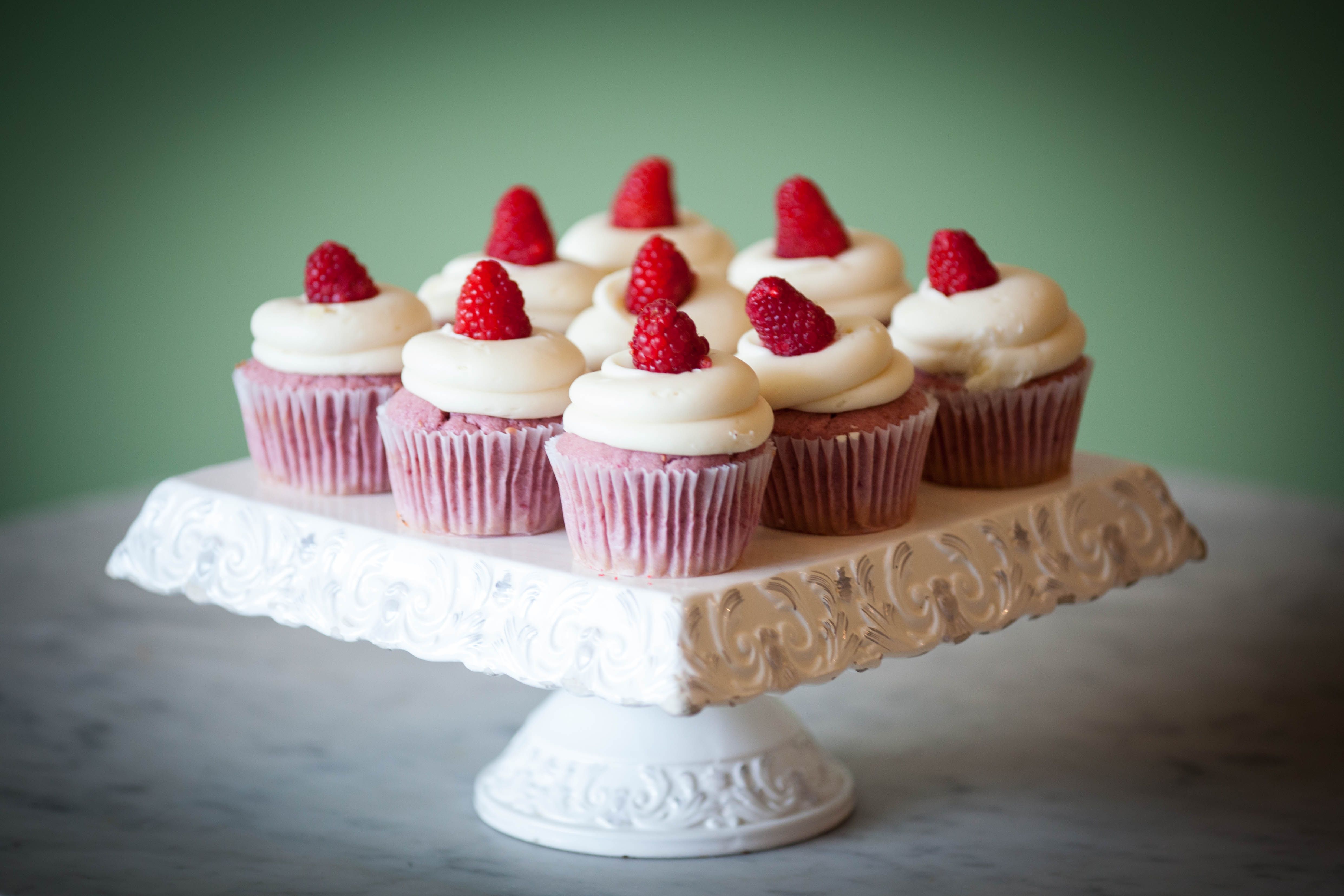 Raspberry Cheesecake Cupcake