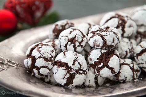 Mini Chocolate Crinkle Cookies