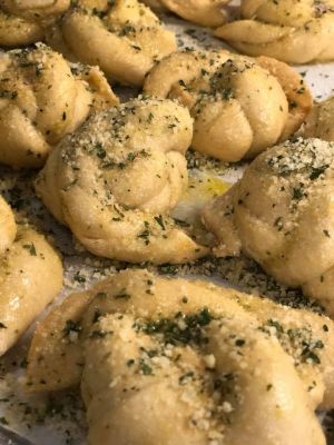 Garlic Knots