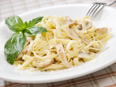 Fettuccine Alfredo - (Half Pan)