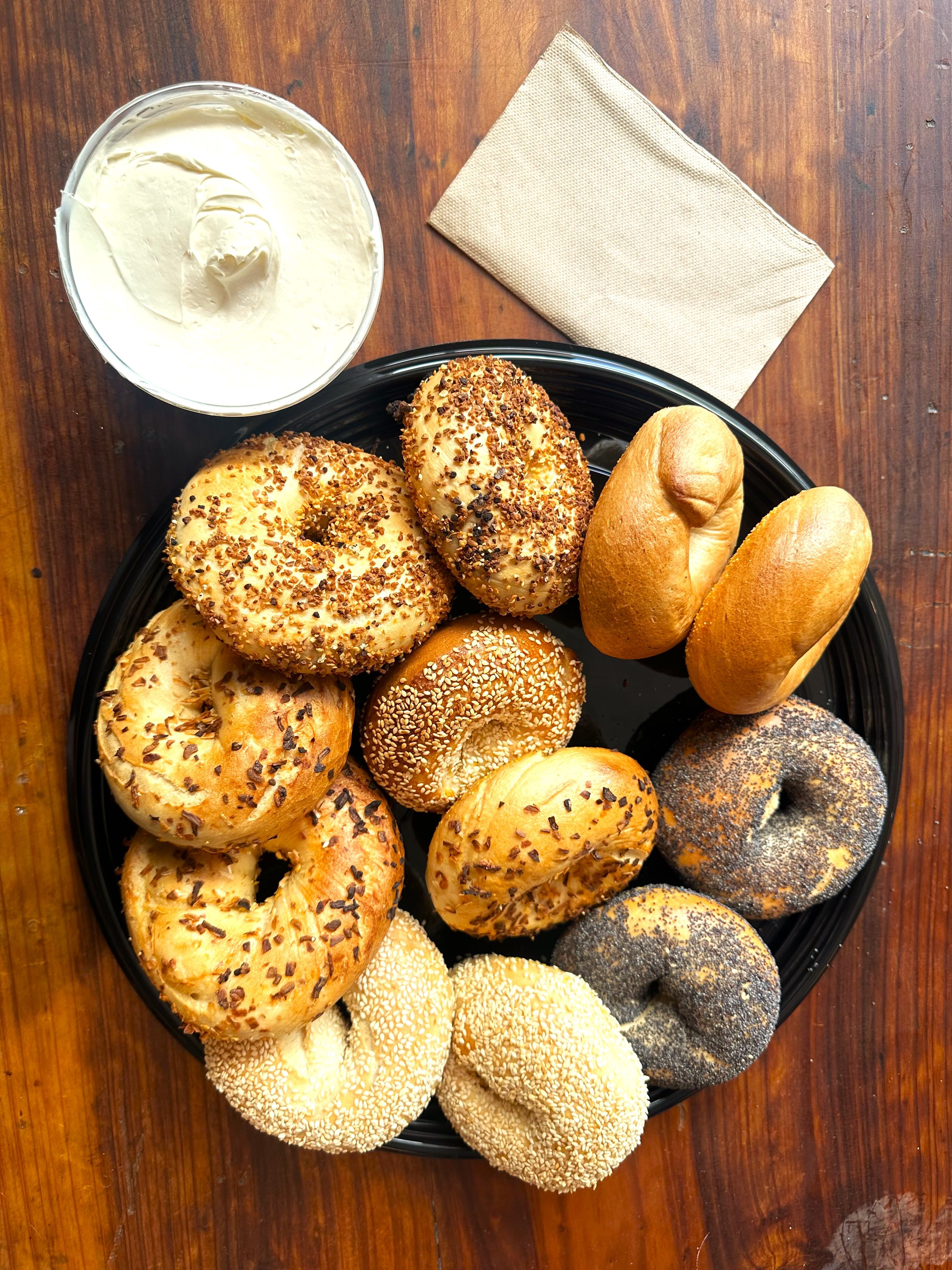 Bagels & Schmear Platter (Serves 12)