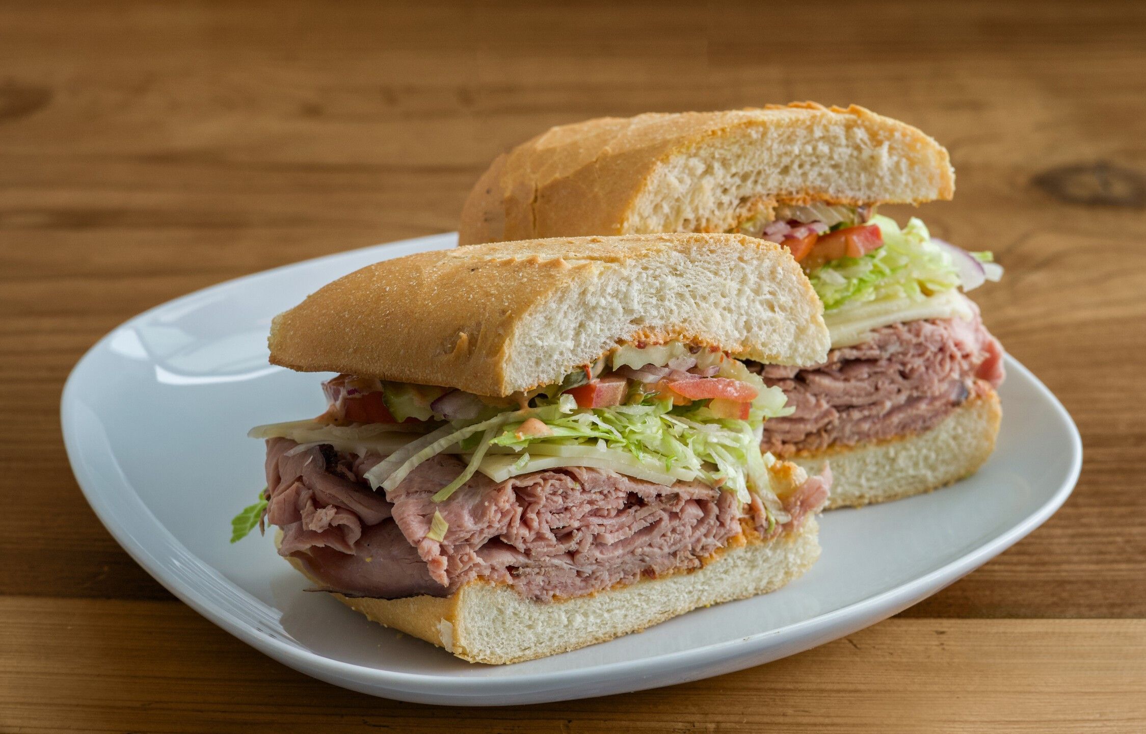 Roast Beef (8 sandwiches / 16 halves)